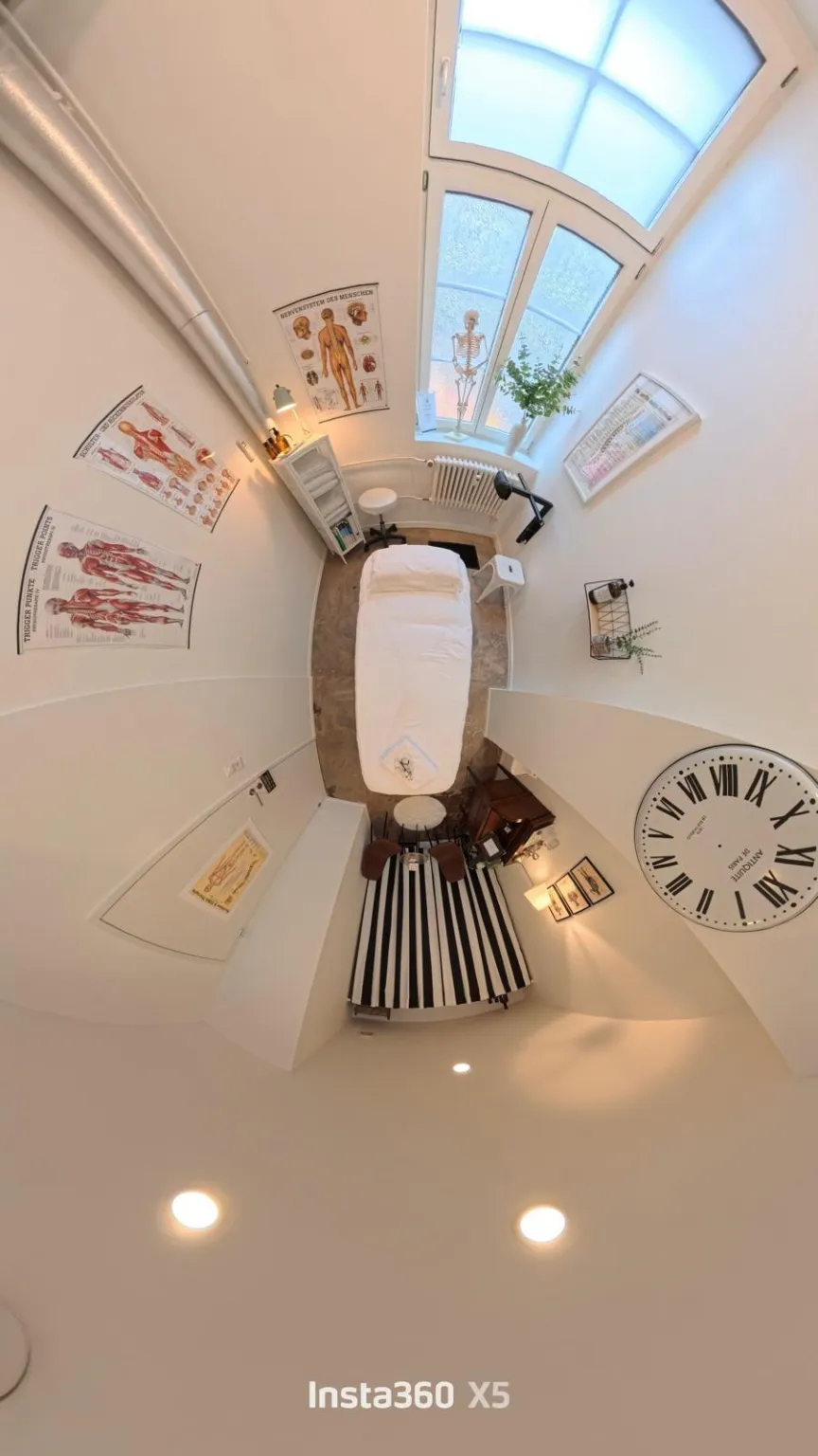 View of the whole treatment room